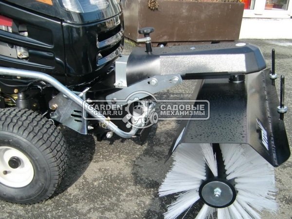 Щетка передняя подметальная MTD FastAttach FS 105/33 для тракторов со встроенным травосборником