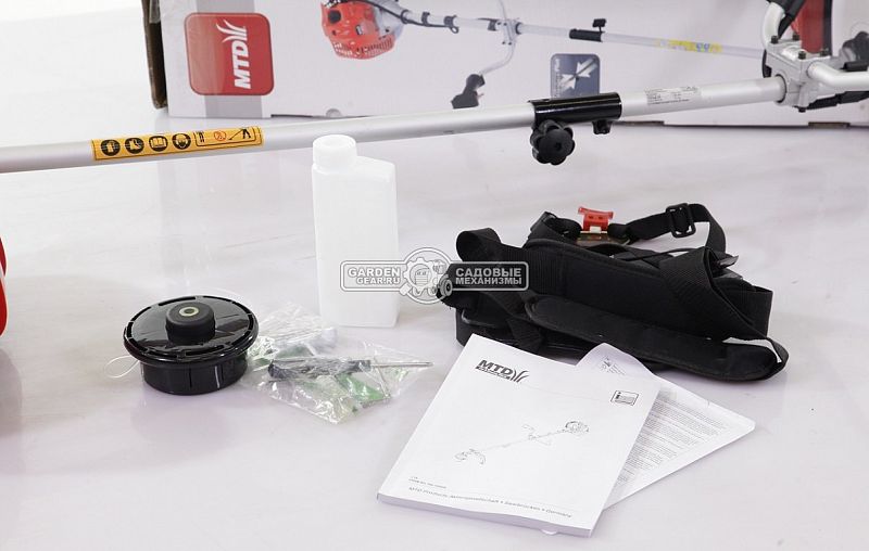 Бензокоса MTD Smart BC 33 (PRC, 32,6 см3, 1,5 л.с., прямой вал, д.лески 2,5 мм., 6,6 кг.)