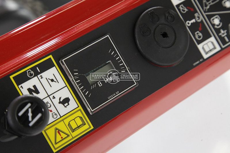 Косилка для высокой травы и кустов MTD WCM 84 E с электрозапуском (USA, 84 см., MTD ThorX, 420 куб.см., сталь, 125 кг.)