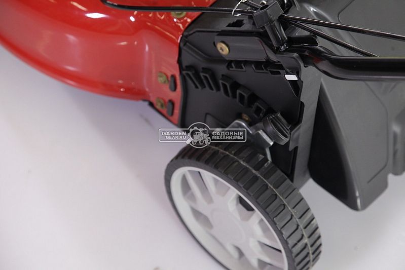 Газонокосилка бензиновая MTD Smart 46 SPO (HUN, 46 см, МTD ThorX, 123 куб.см., сталь, 32 кг.)